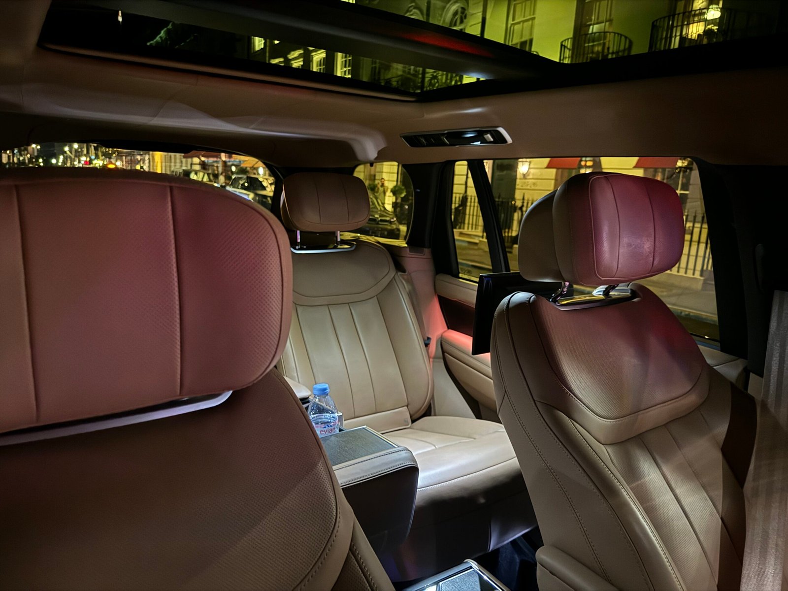 Range-Rover-inside-2